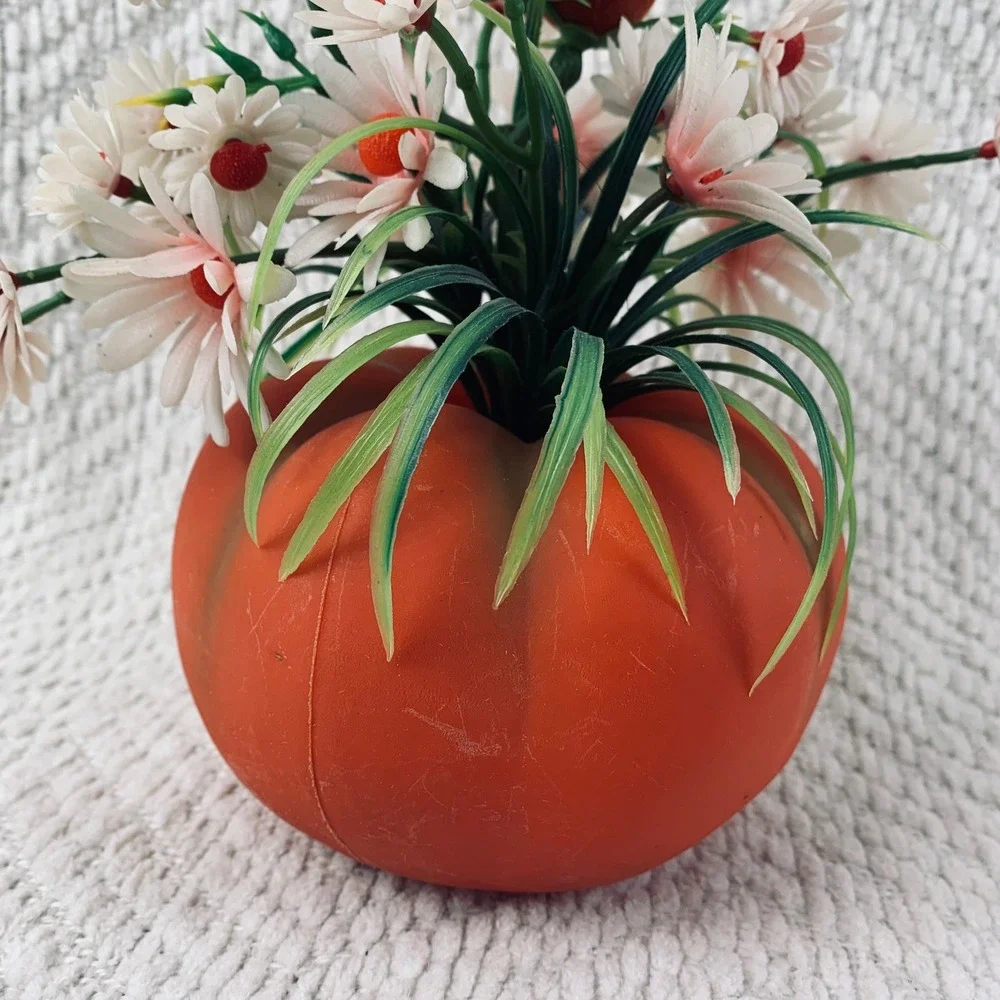 Vtg Christmas Home Decorative Products Tomato Floral Arrangement Flocked Birds‎